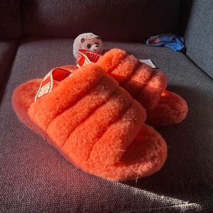 ugg slippers size 8? 9?